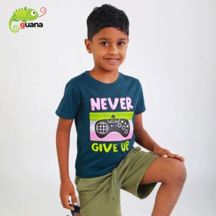 Never Give Up unisex kids T-shirt - Mid Night Blue